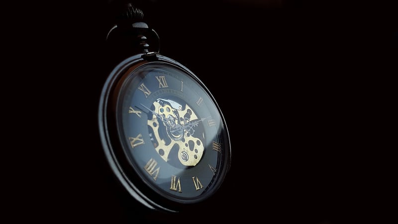 Clock showing time